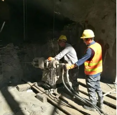 长垣水下抗分散灌浆料特点 水下不分散注浆料介绍